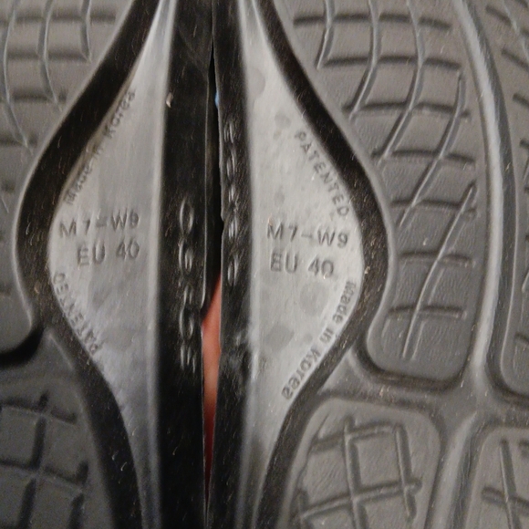 OOFOS Black Slide Sandals Size M7 W9 - Picture 4 of 5